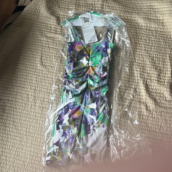 Coral long lace dress fully lined halter top, back slit - Picture 8 of 9